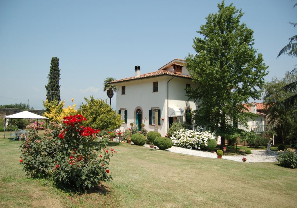 Villa Rossini Lucca Camera foto